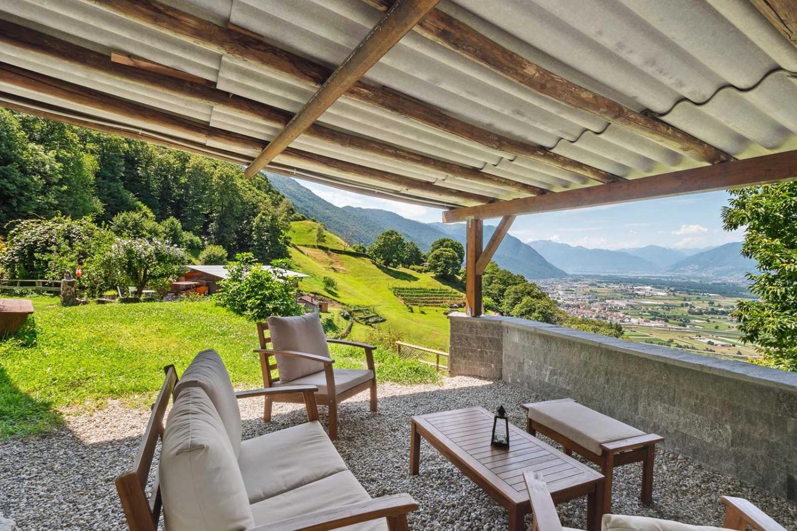 Ferienhaus La Torre Camorino Kültér fotó